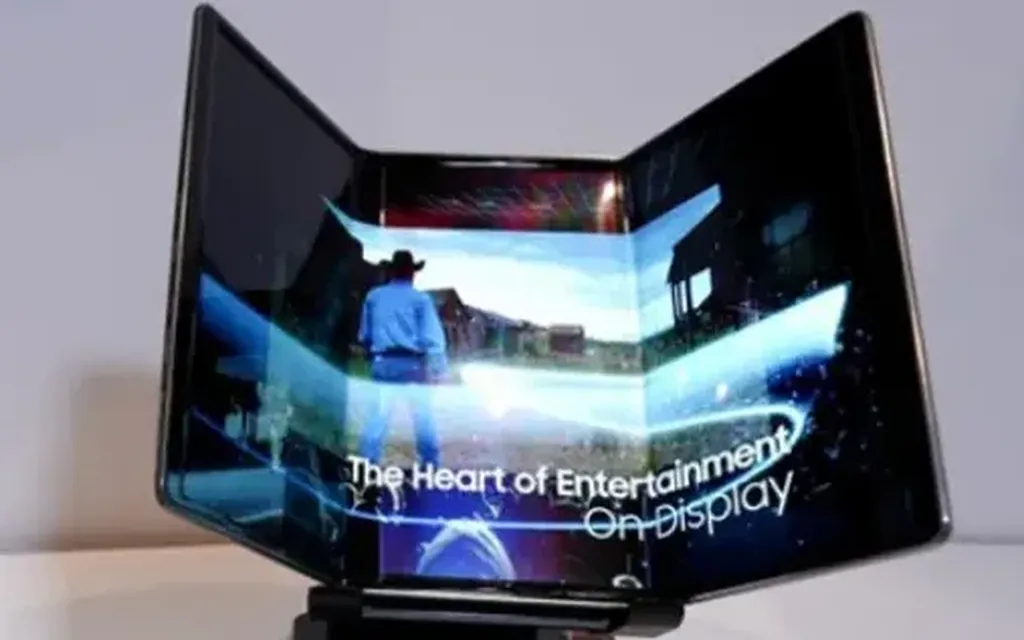 Samsung Galaxy G Fold: Тройной экран и революционный механизм складывания