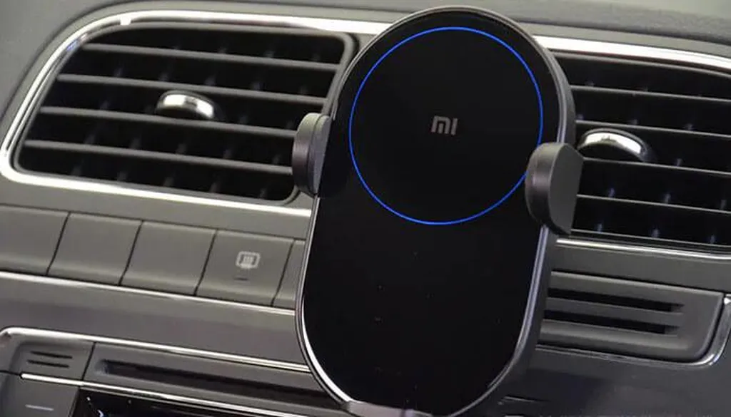 гаджет для водителей Xiaomi Wireless Car Charger 20W